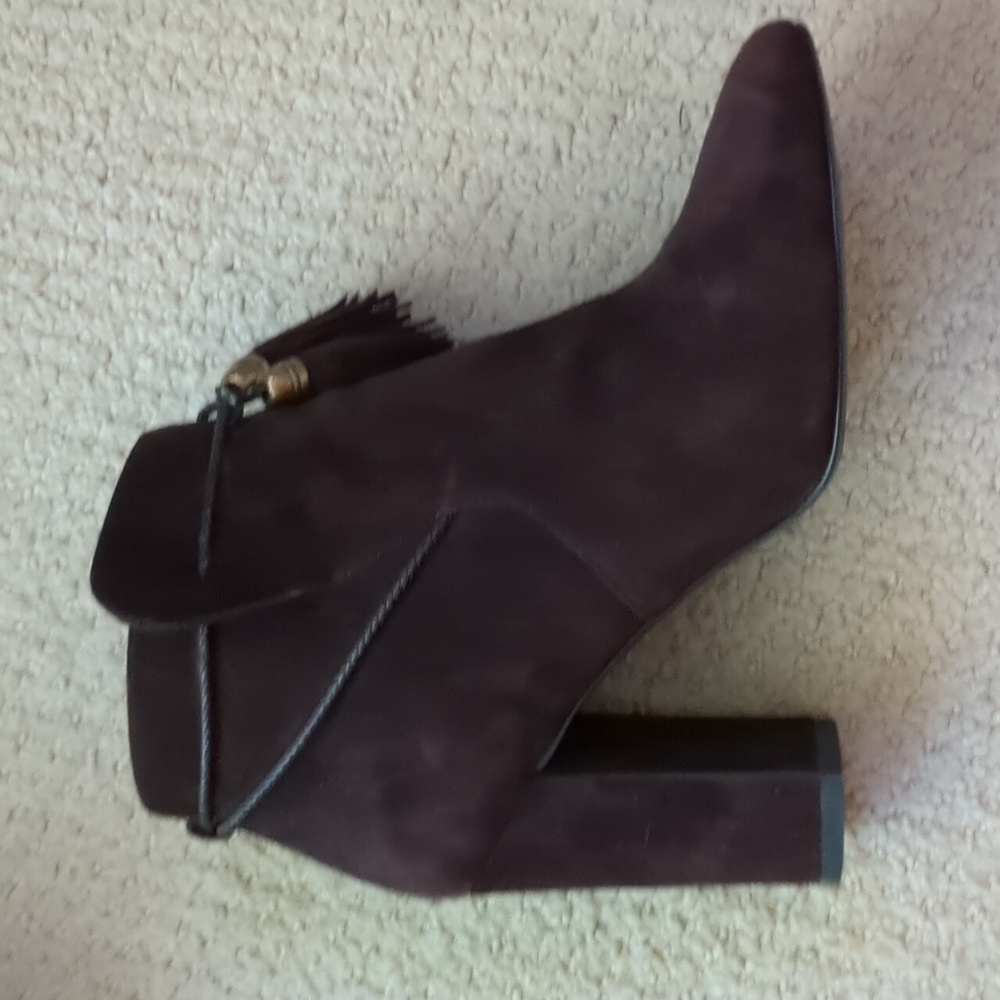 Boots - Picture 3 of 3